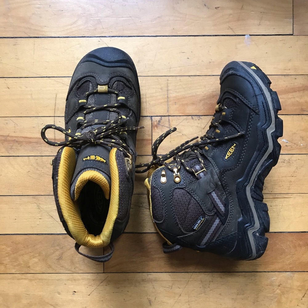KEEN Durand Mid Boot